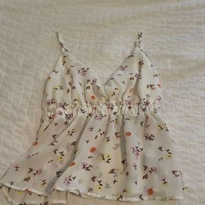 Floral White Flowy Tank Top AMAZING CONDITION
